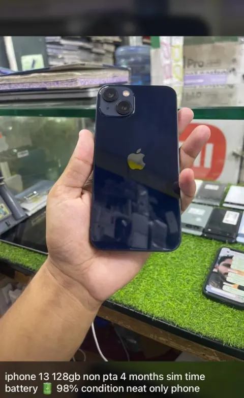 iPhone 13 128GB (Non-PTA)